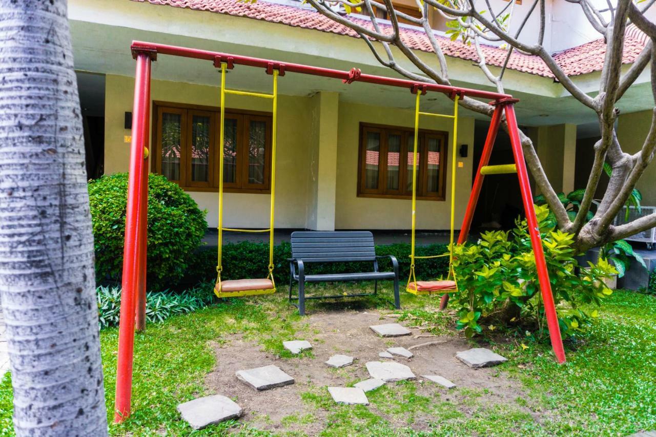 Villa Country Residence Surabaya Exterior foto